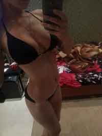 show young woman in Mount Clemens pics